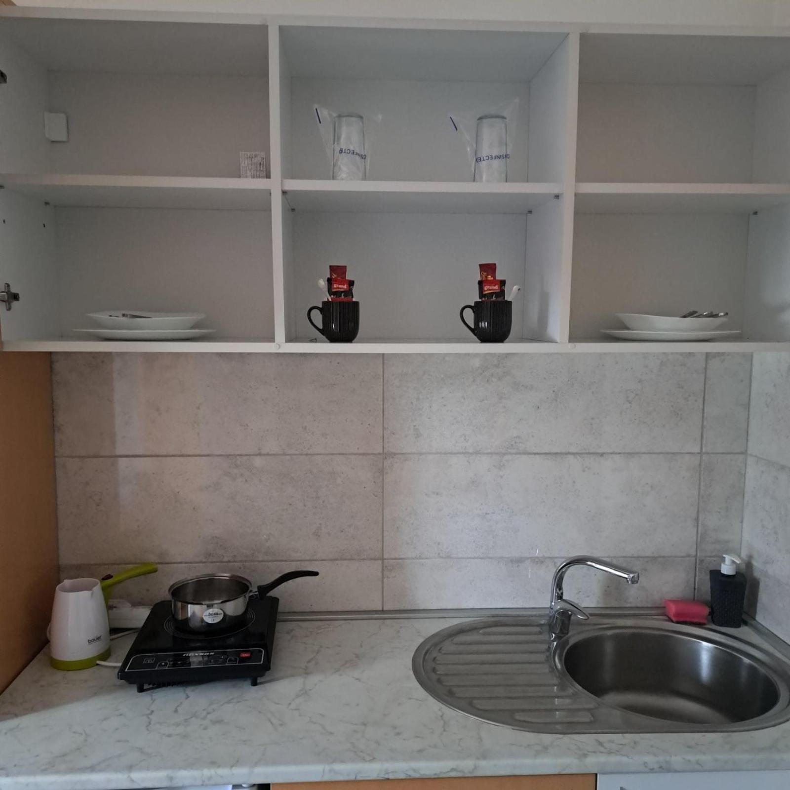 Libero Apartmani Surčin Zimmer foto