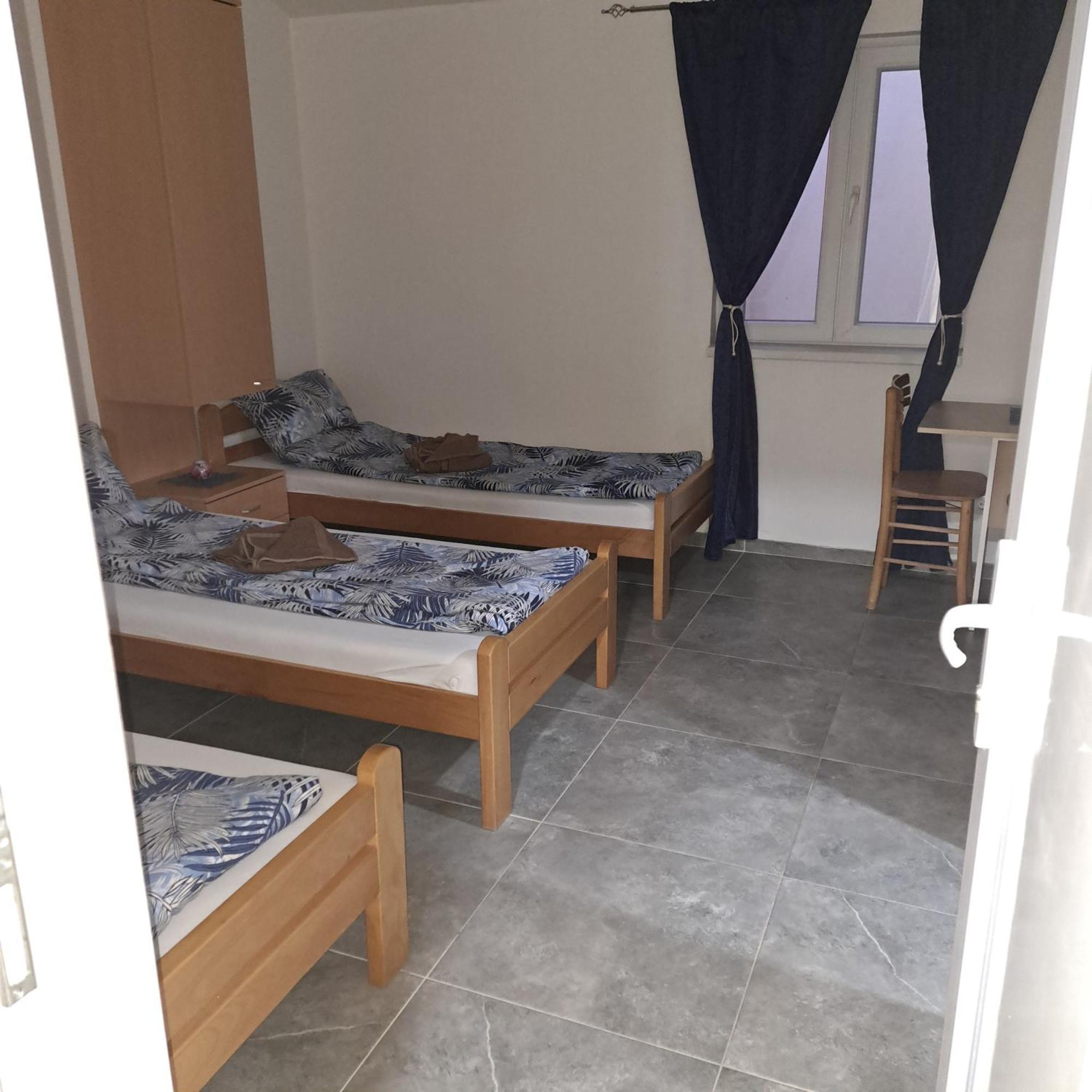 Libero Apartmani Surčin Exterior foto